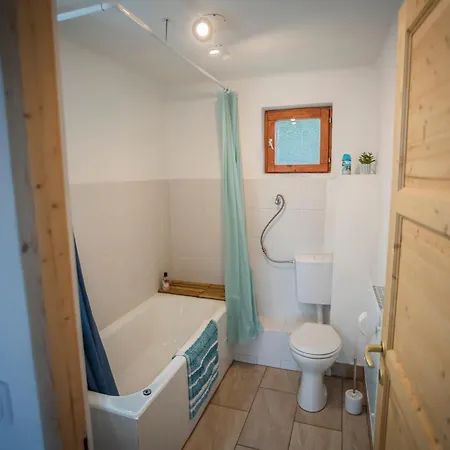 Apartment Csabagyoengye